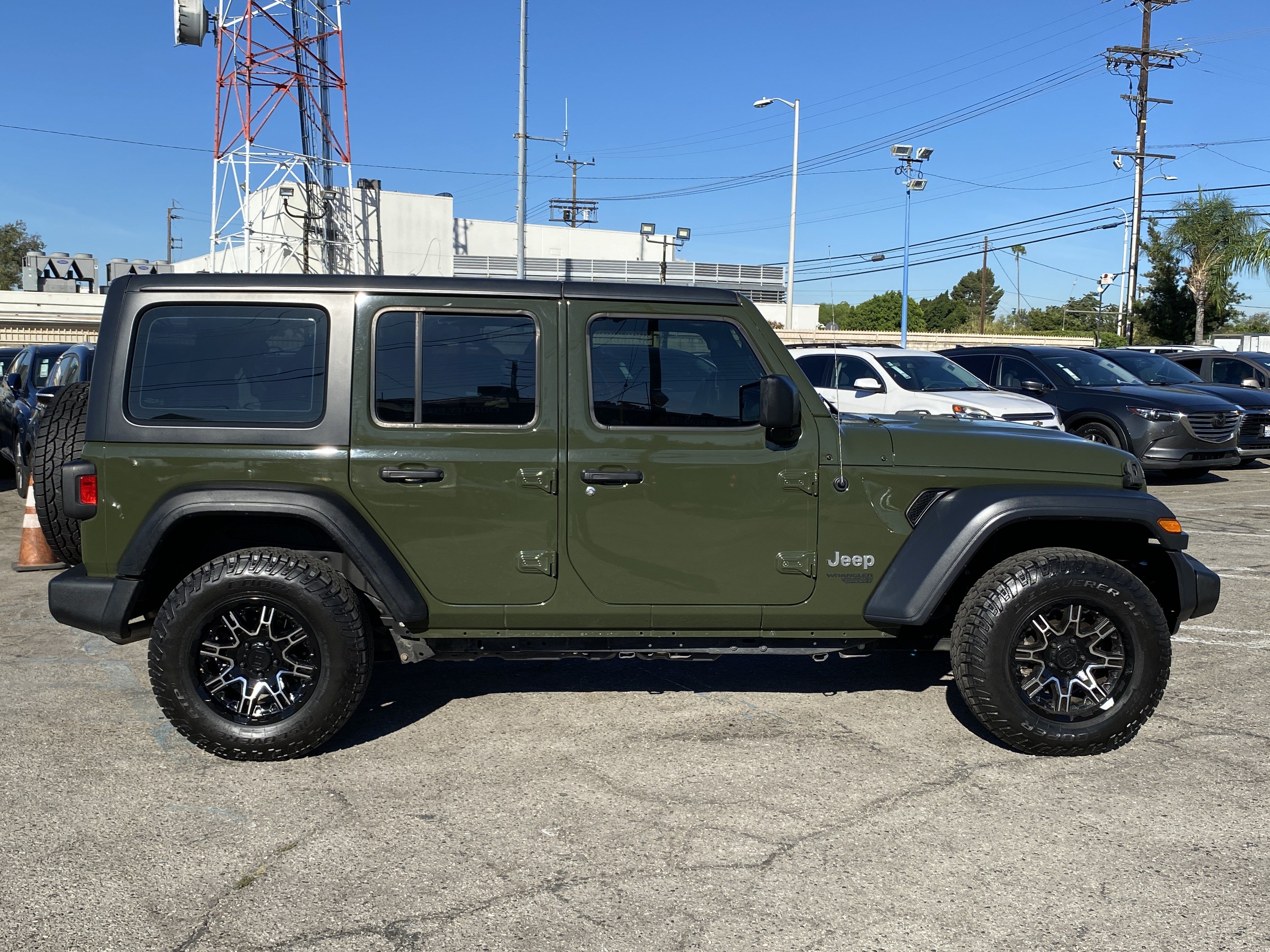 Used 2020 Jeep Wrangler Unlimited Sport AWD/4WD image 10