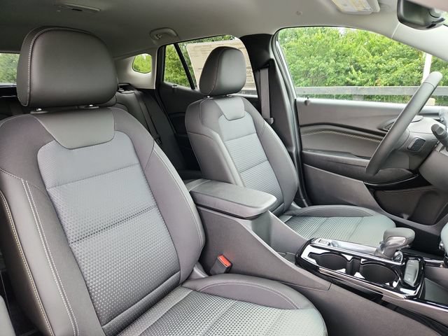 New 2026 Chevrolet Trax LT w/ Driver Confidence Package FWD image 14