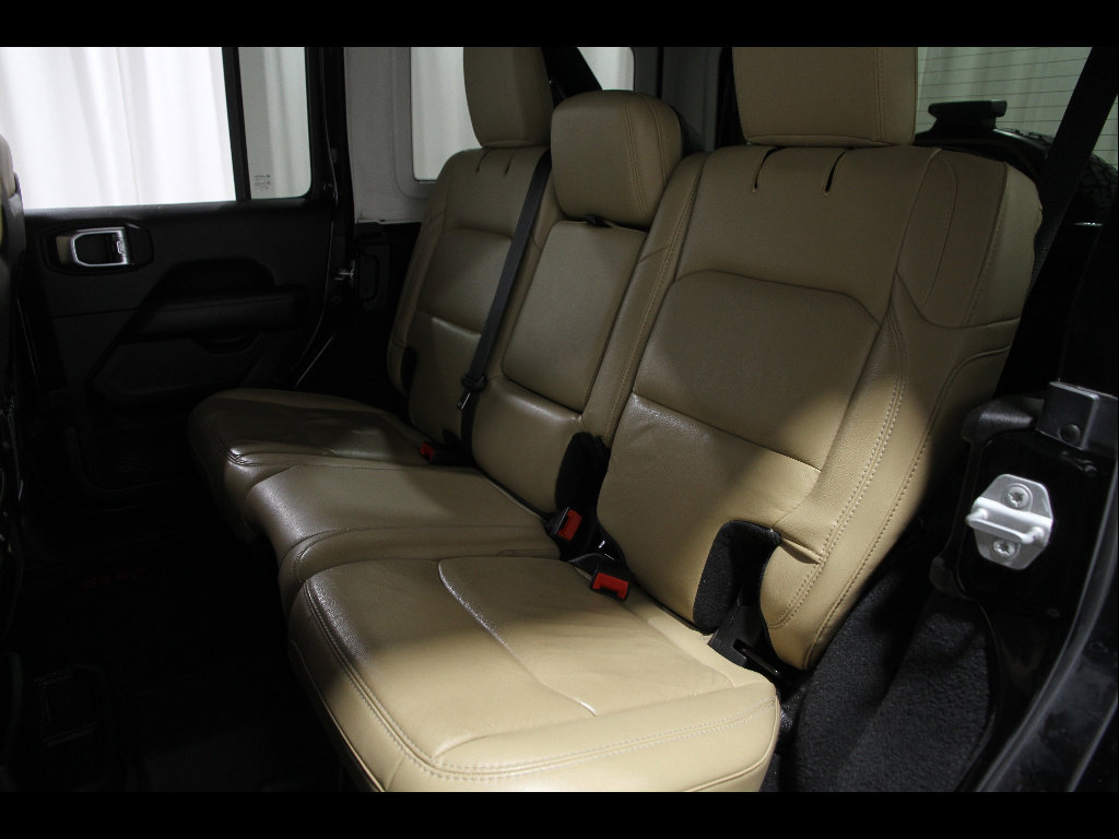 Used 2019 Jeep Wrangler Unlimited Rubicon w/ Advanced Safety Group image 22