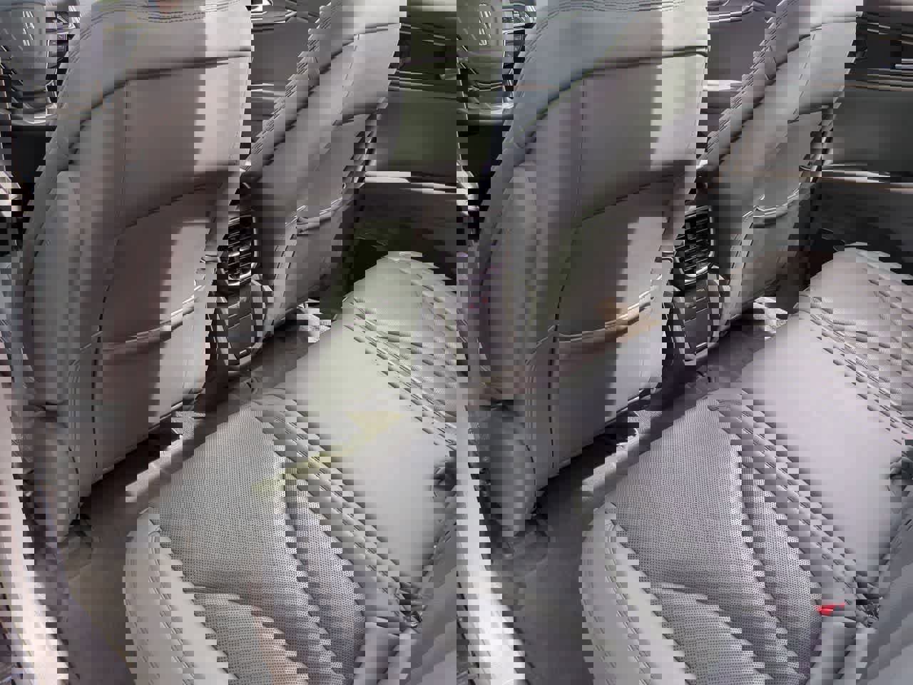 Used 2020 Lincoln Nautilus Reserve image 19