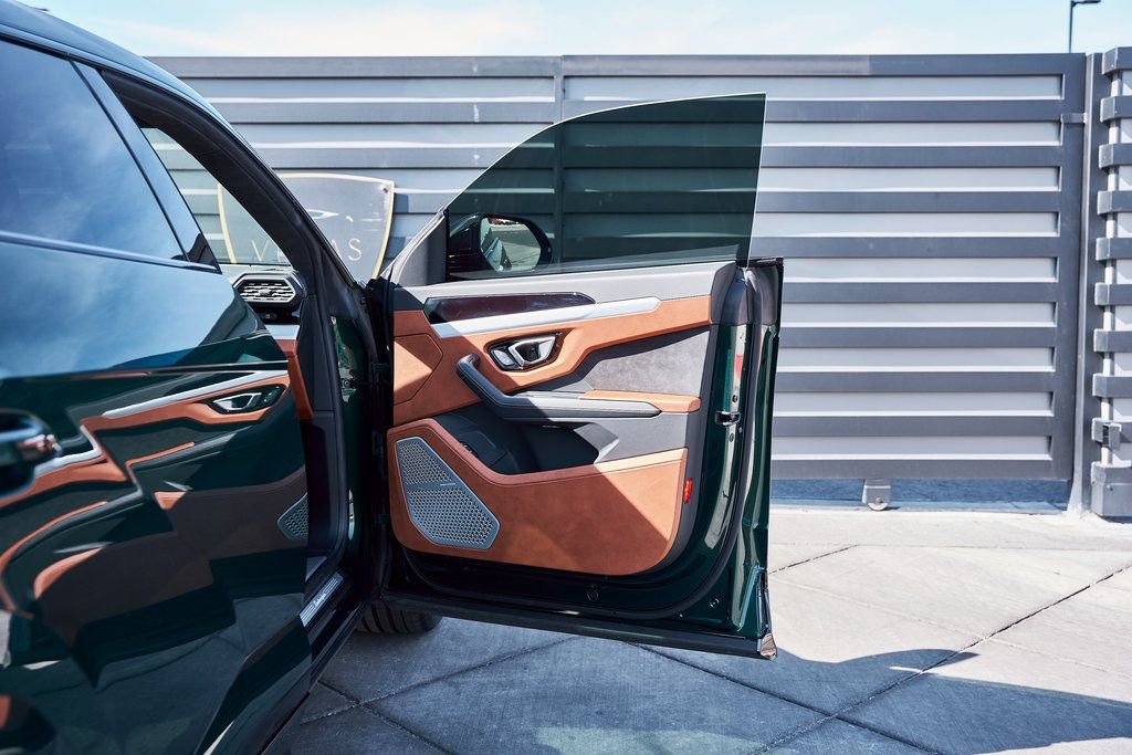 Used 2023 Lamborghini Urus S image 23