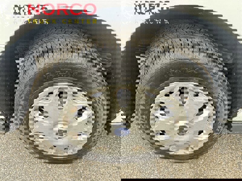 Used 2018 Ford Transit Connect XLT image 18