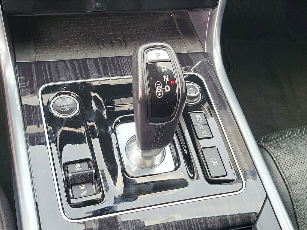 Used 2020 Jaguar XE S RWD image 8