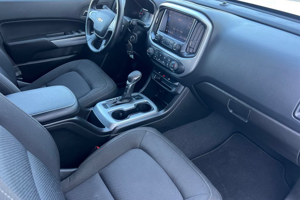 Used 2022 Chevrolet Colorado LT w/ LT Convenience Package RWD image 12