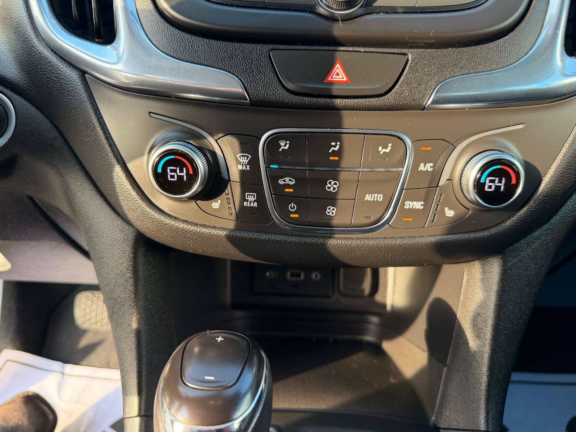 Certified 2019 Chevrolet Equinox LT AWD/4WD image 26