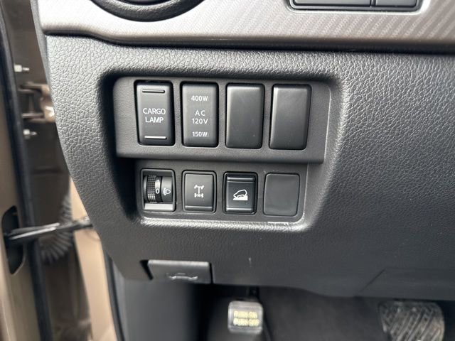 Used 2023 Nissan Titan PRO-4X w/ Pro-4x Convenience Package image 21