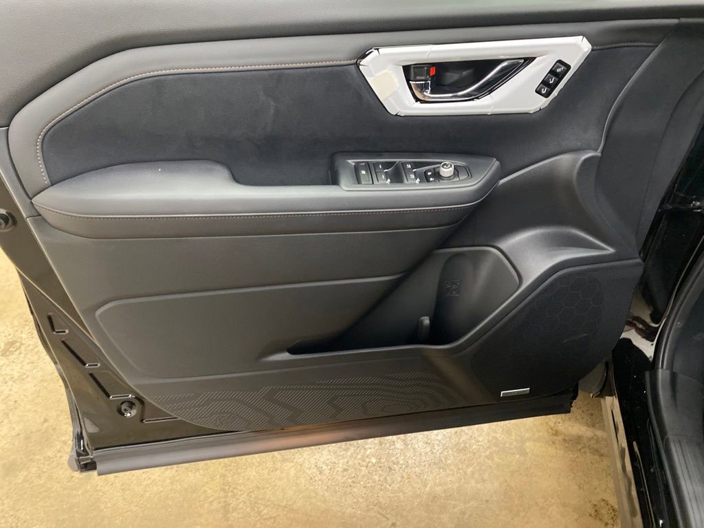 New 2025 Subaru Forester Touring image 8