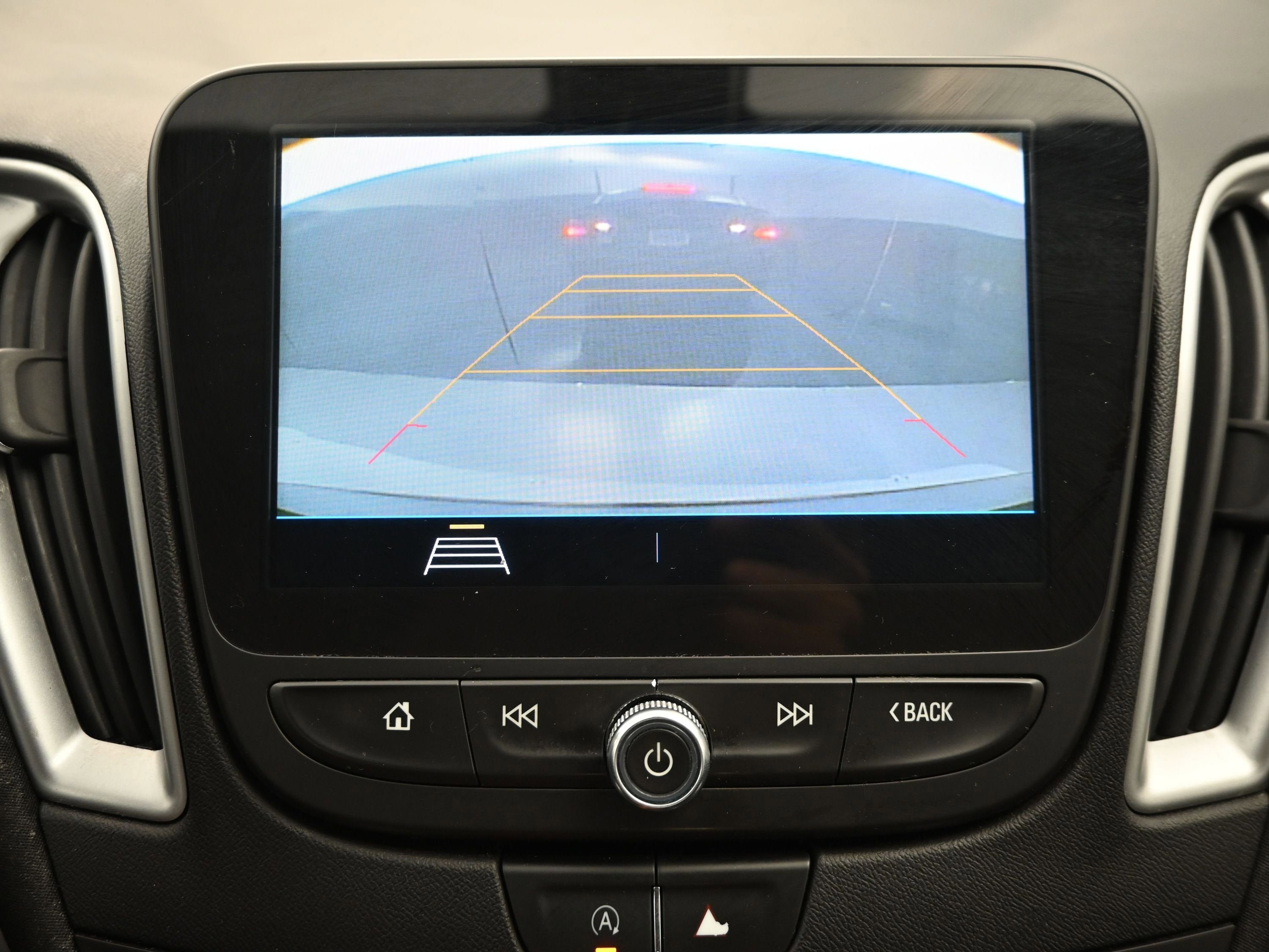 Used 2020 Chevrolet Malibu RS image 16