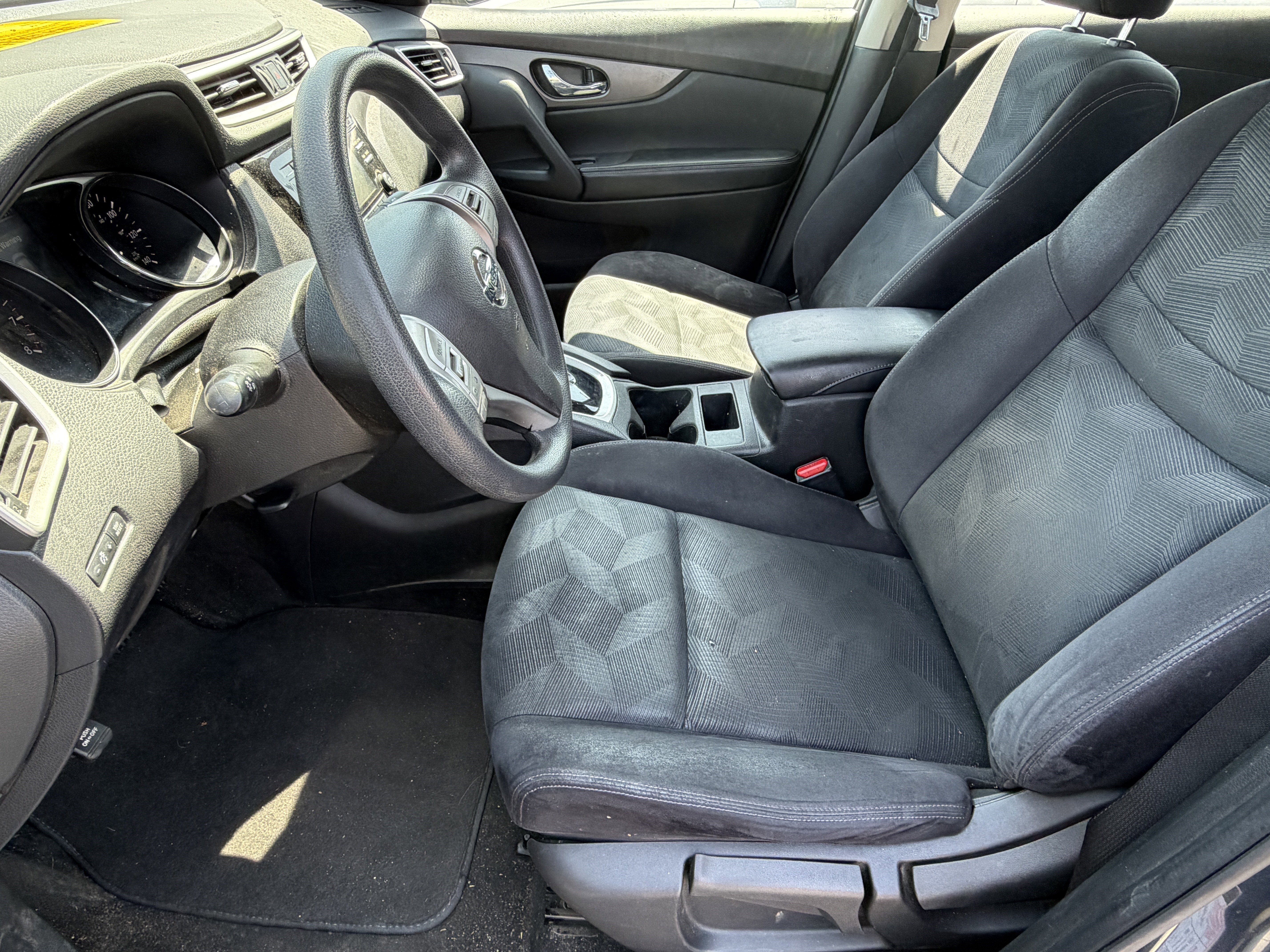 Used 2016 Nissan Rogue S image 11