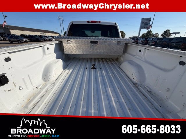 Used 2011 Chevrolet Silverado 2500 LT w/ Interior Plus Package AWD/4WD image 9