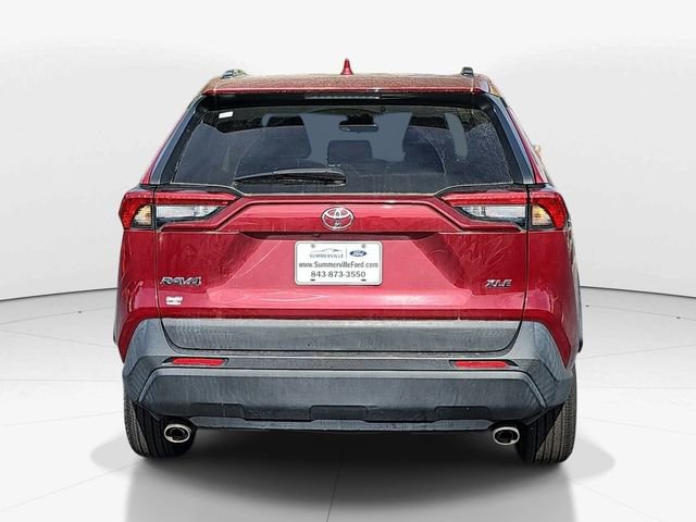 Used 2022 Toyota RAV4 XLE image 4