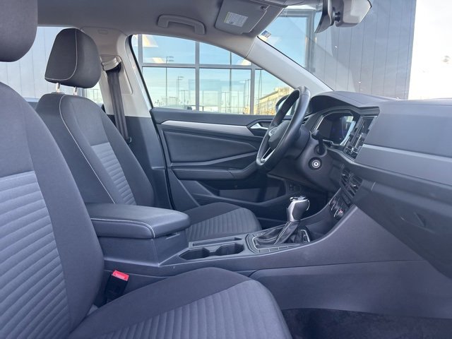 Used 2024 Volkswagen Jetta S image 11