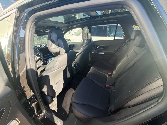Used 2023 Mercedes-Benz GLC 300 4MATIC image 5