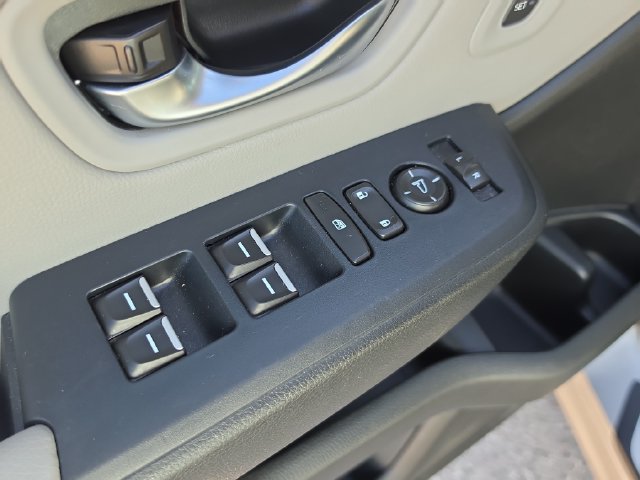 Used 2025 Honda Pilot Touring image 21