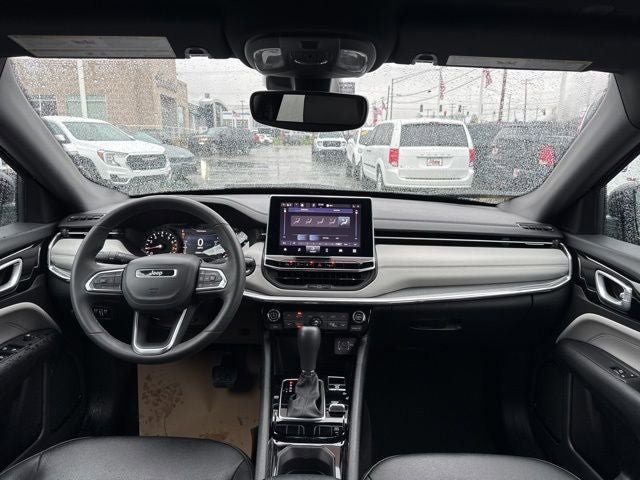 Used 2024 Jeep Compass Limited AWD/4WD image 25