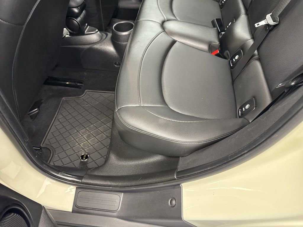 Used 2020 MINI Cooper 4-Door Hardtop FWD image 33