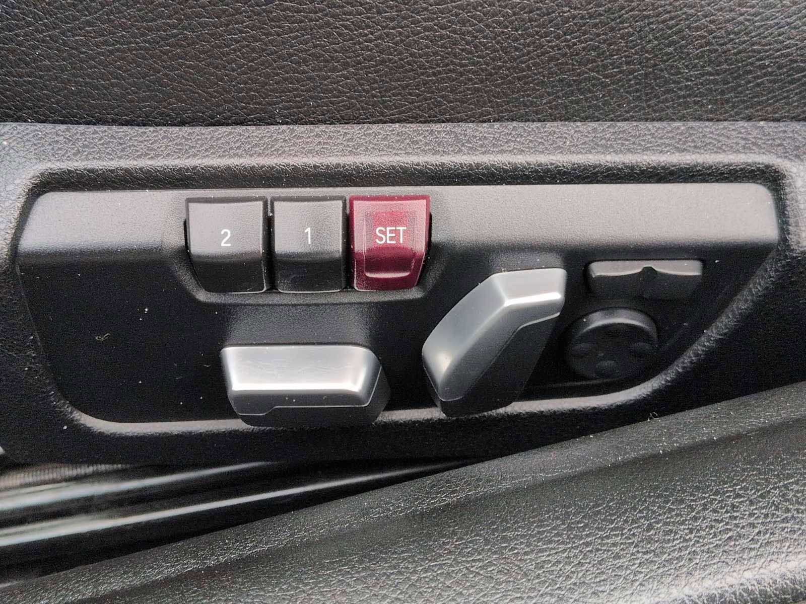 Used 2020 BMW 430i Convertible w/ Convenience Package image 19