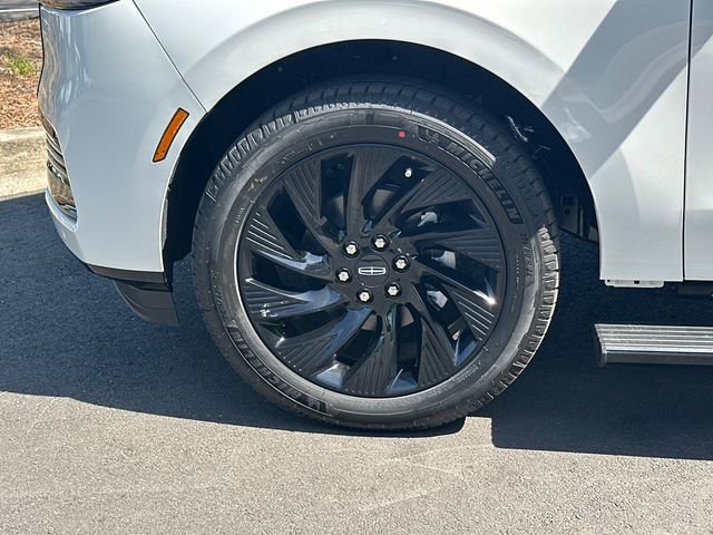 New 2026 Lincoln Navigator Reserve image 14