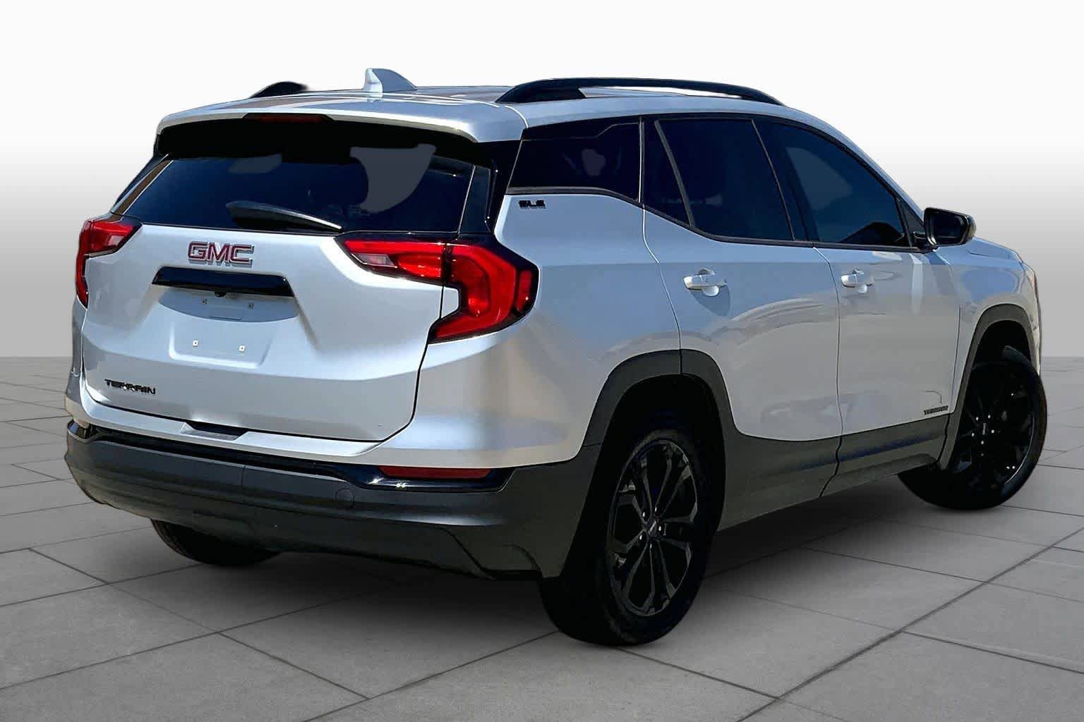 Used 2020 GMC Terrain SLE w/ Elevation Edition FWD image 13