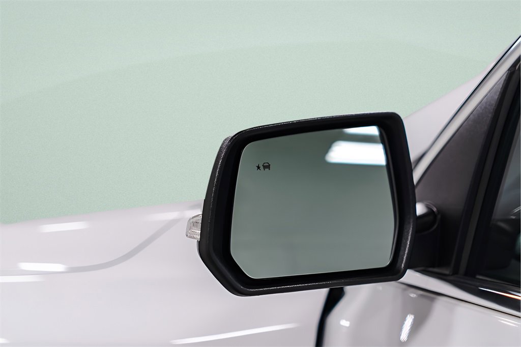 Used 2023 GMC Acadia SLE w/ Driver Convenience Package image 43