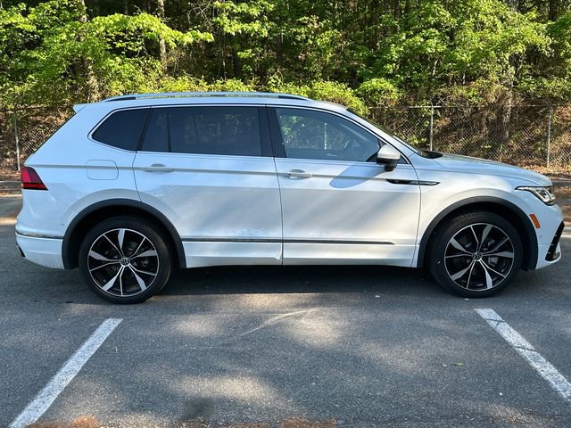 Used 2023 Volkswagen Tiguan SEL R-Line image 4