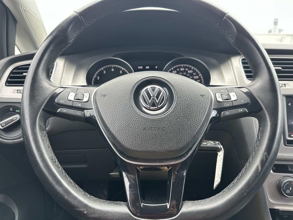 Used 2016 Volkswagen Golf S FWD image 20