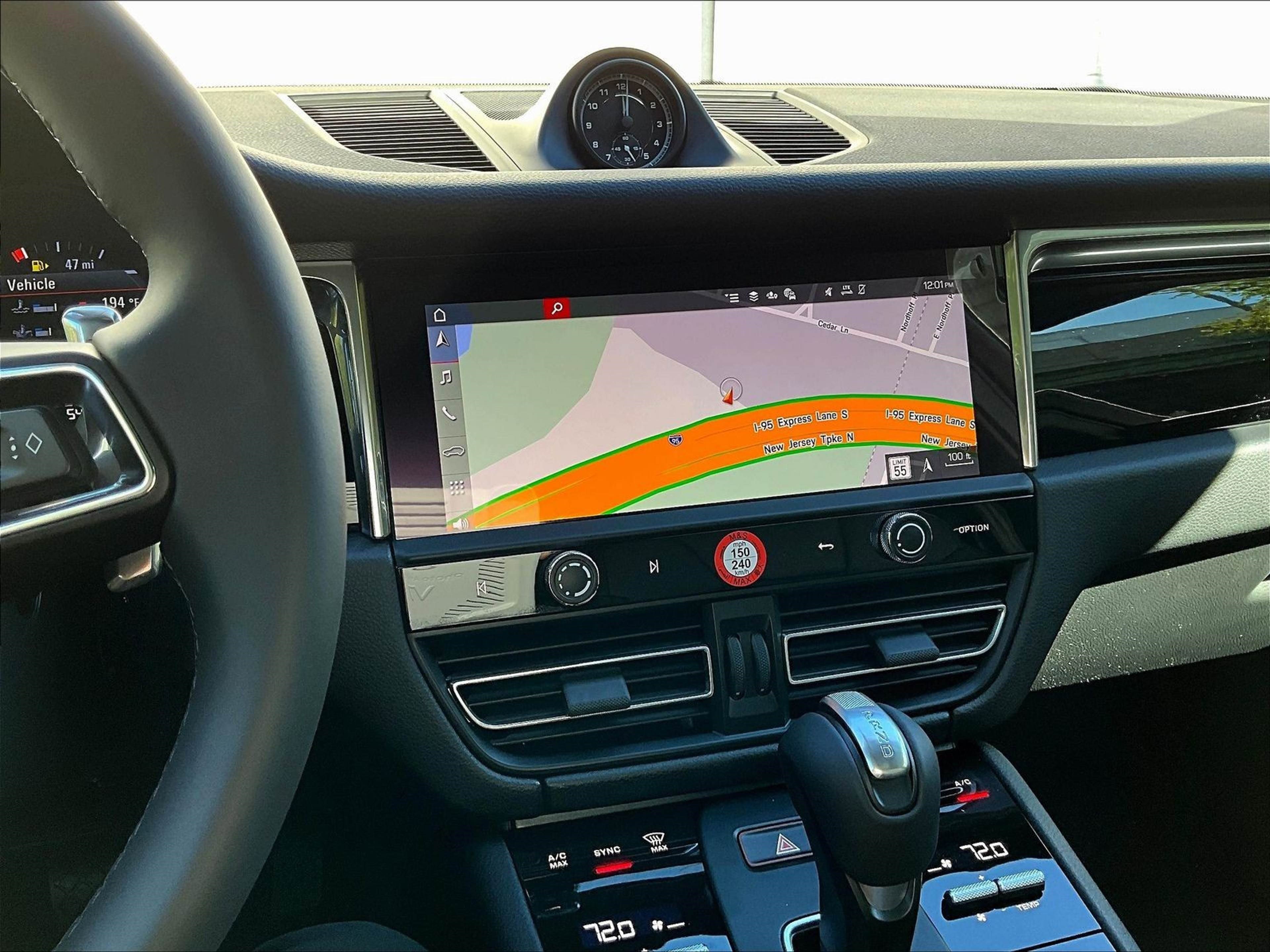 New 2026 Porsche Macan image 9