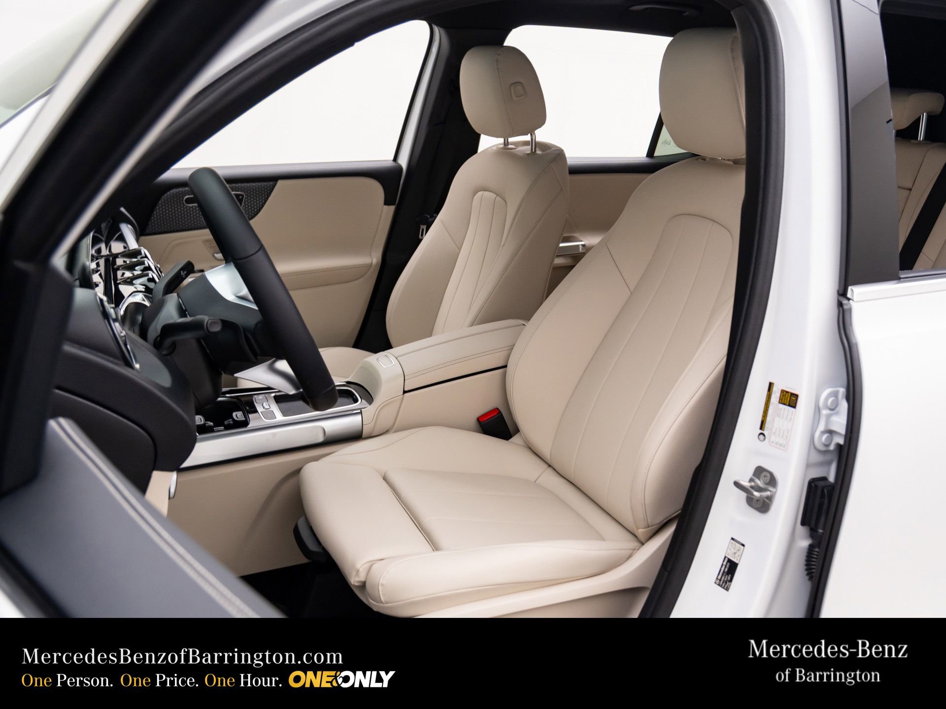 New 2026 Mercedes-Benz GLB 250 4MATIC image 18