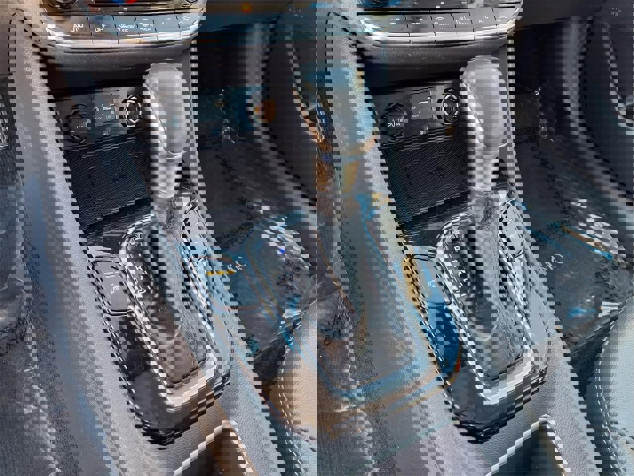 Used 2018 Hyundai Ioniq Limited w/ Limited Ultimate Package 03 image 22