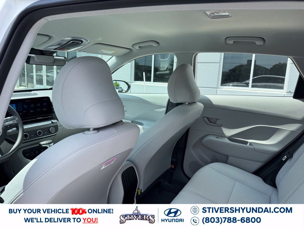 New 2027 Hyundai Kona SE FWD image 19