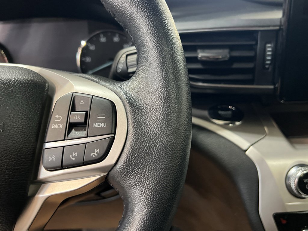 Used 2022 Ford Explorer XLT w/ Equipment Group 202A image 33