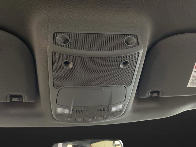 Used 2019 Ford F250 XLT w/ Camper Package image 23