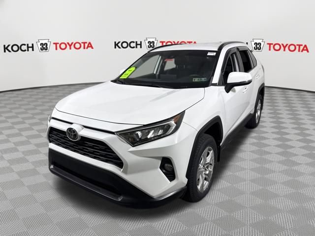 Used 2021 Toyota RAV4 XLE image 3