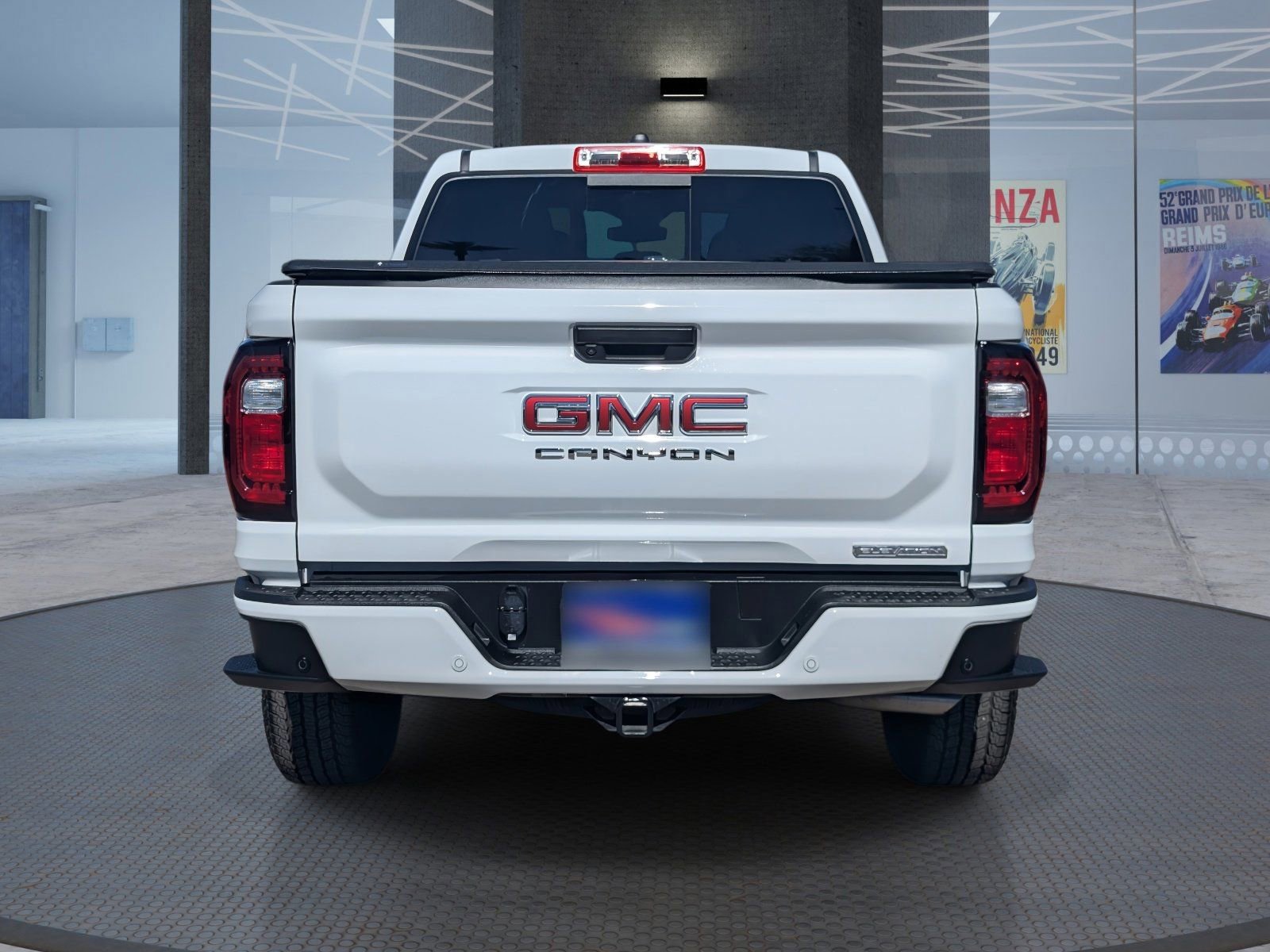 Used 2025 GMC Canyon Elevation image 5
