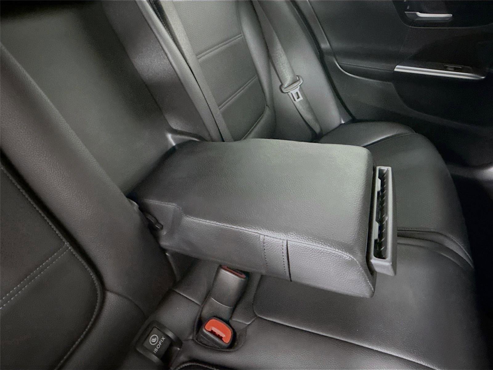 Used 2022 Mercedes-Benz C 300 Sedan image 42