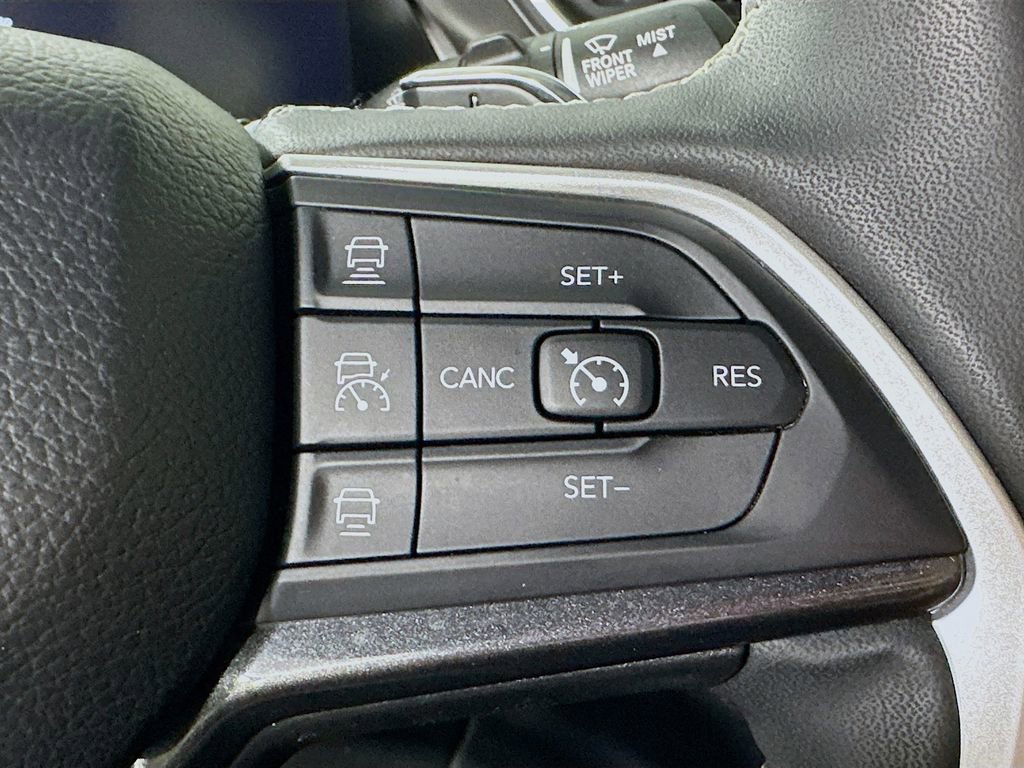 Used 2023 Jeep Grand Cherokee L Laredo w/ Luxury Tech Group I AWD/4WD image 24