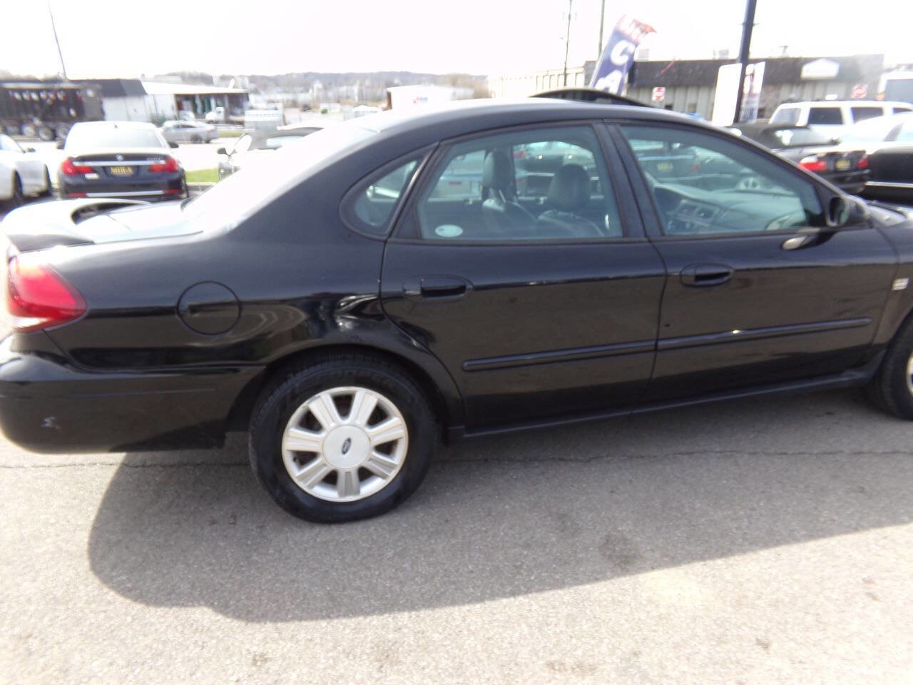 Used 2004 Ford Taurus SEL image 44
