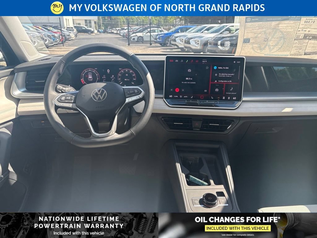 New 2026 Volkswagen Tiguan SE AWD/4WD image 16