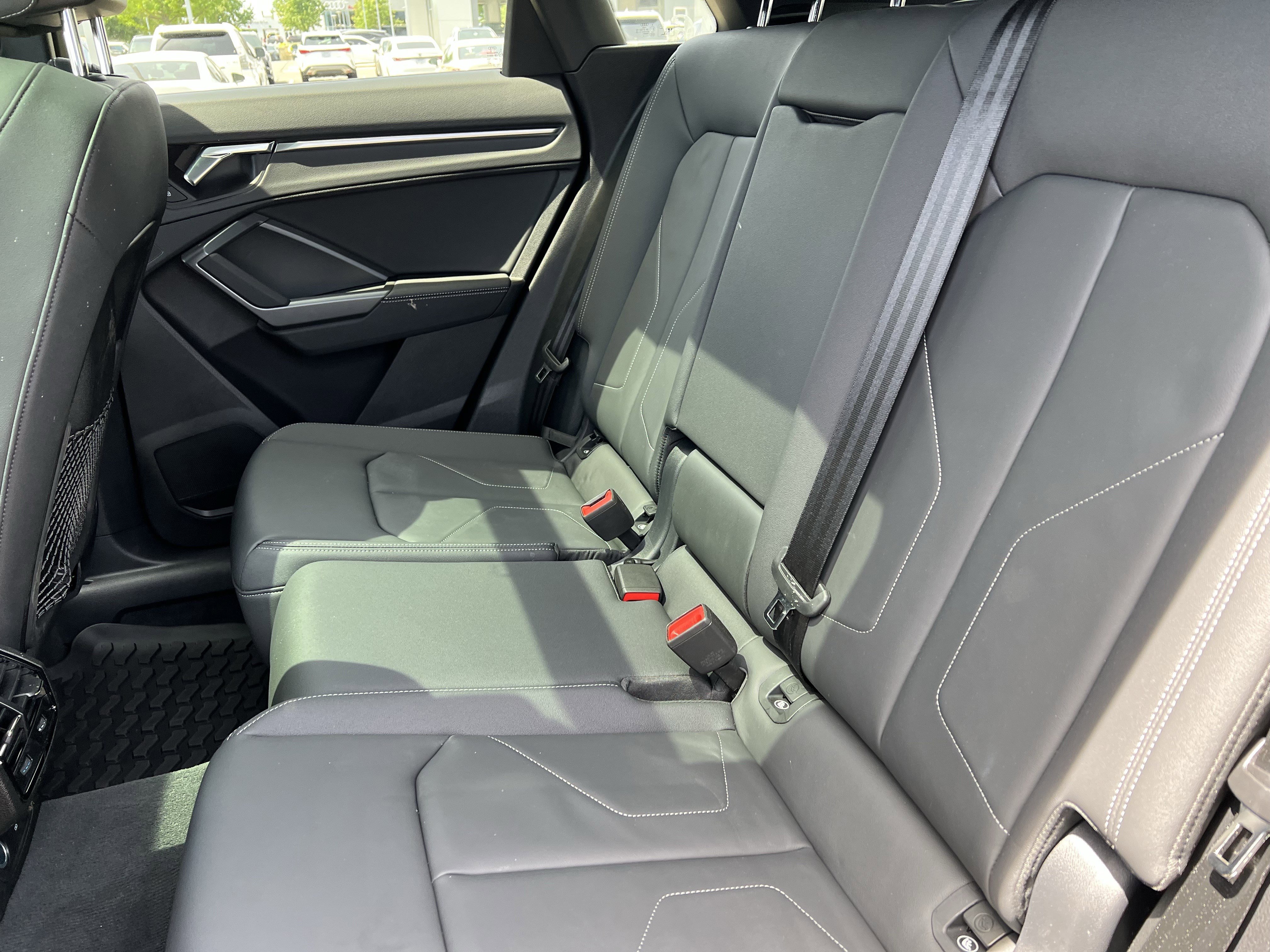 Used 2025 Audi Q3 2.0T Premium w/ Convenience Package AWD/4WD image 34
