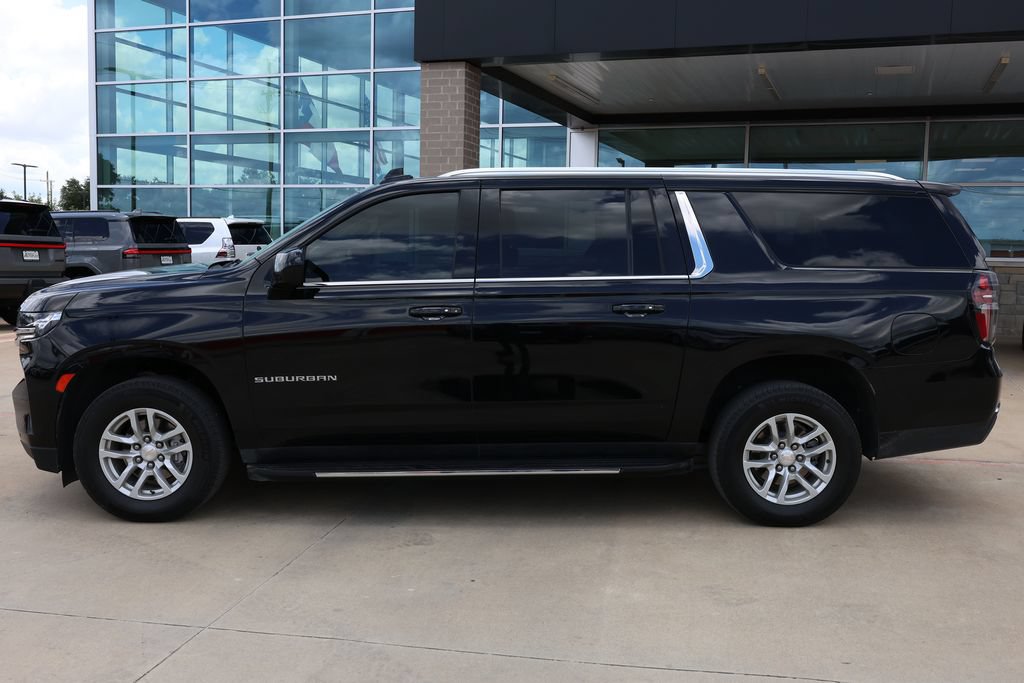 Used 2023 Chevrolet Suburban LT RWD image 8