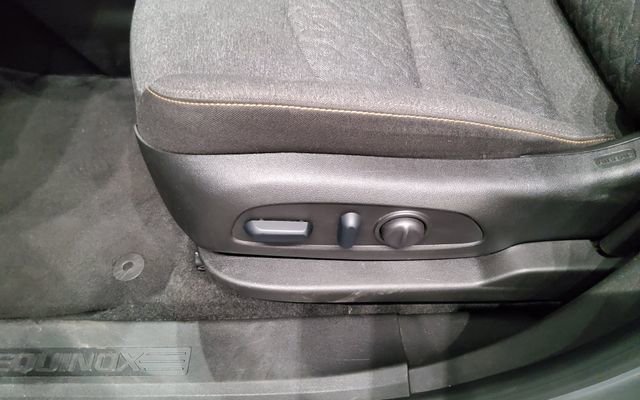 Used 2024 Chevrolet Equinox LT AWD/4WD image 28