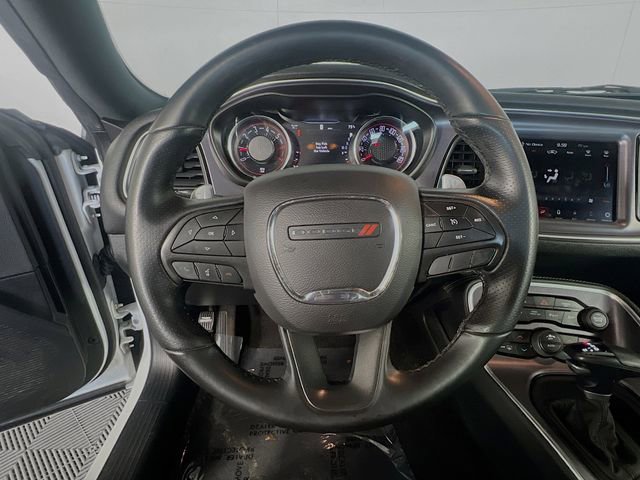 Used 2018 Dodge Challenger R/T image 16