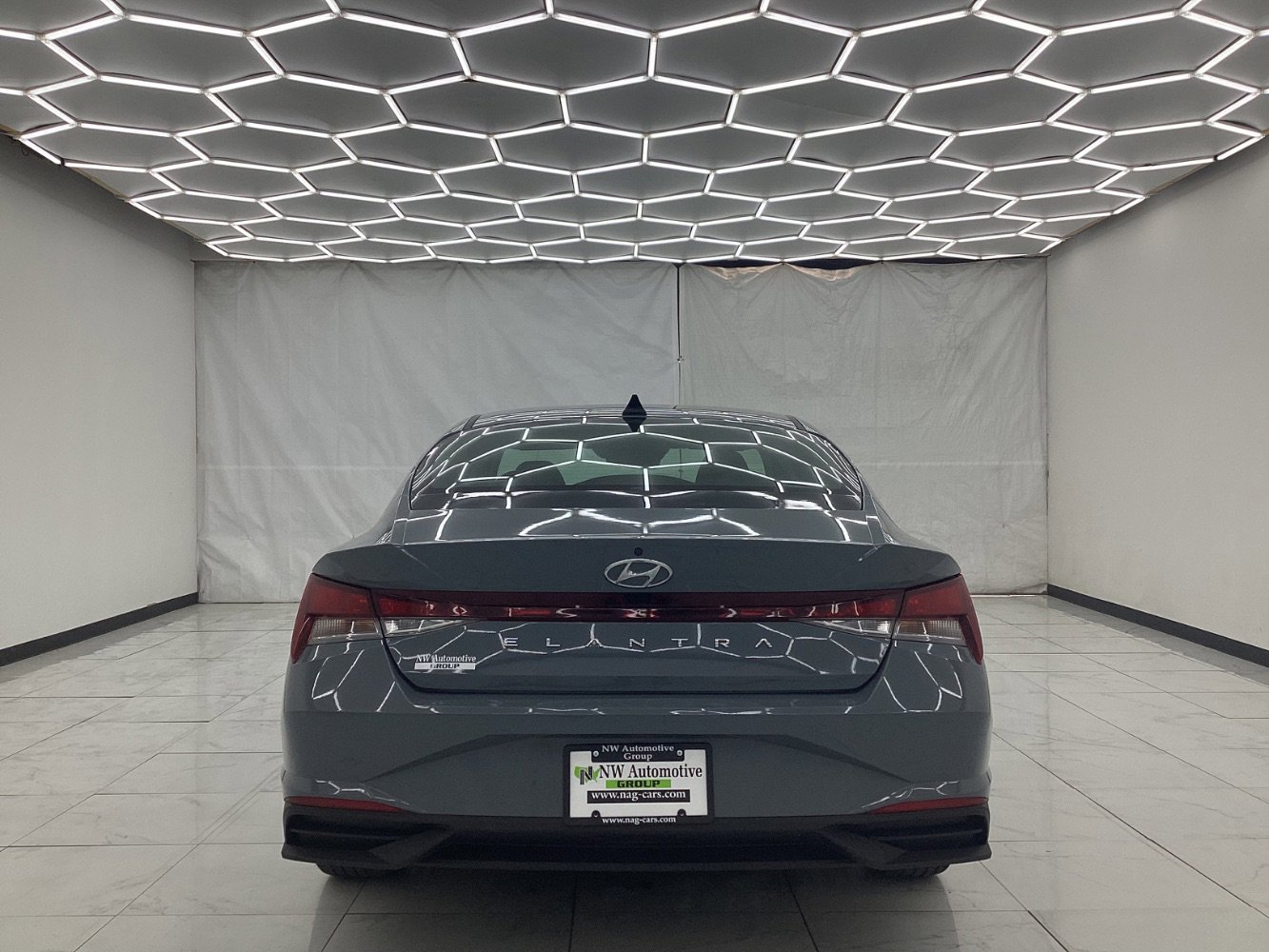 Used 2021 Hyundai Elantra SEL w/ Convenience Package image 10