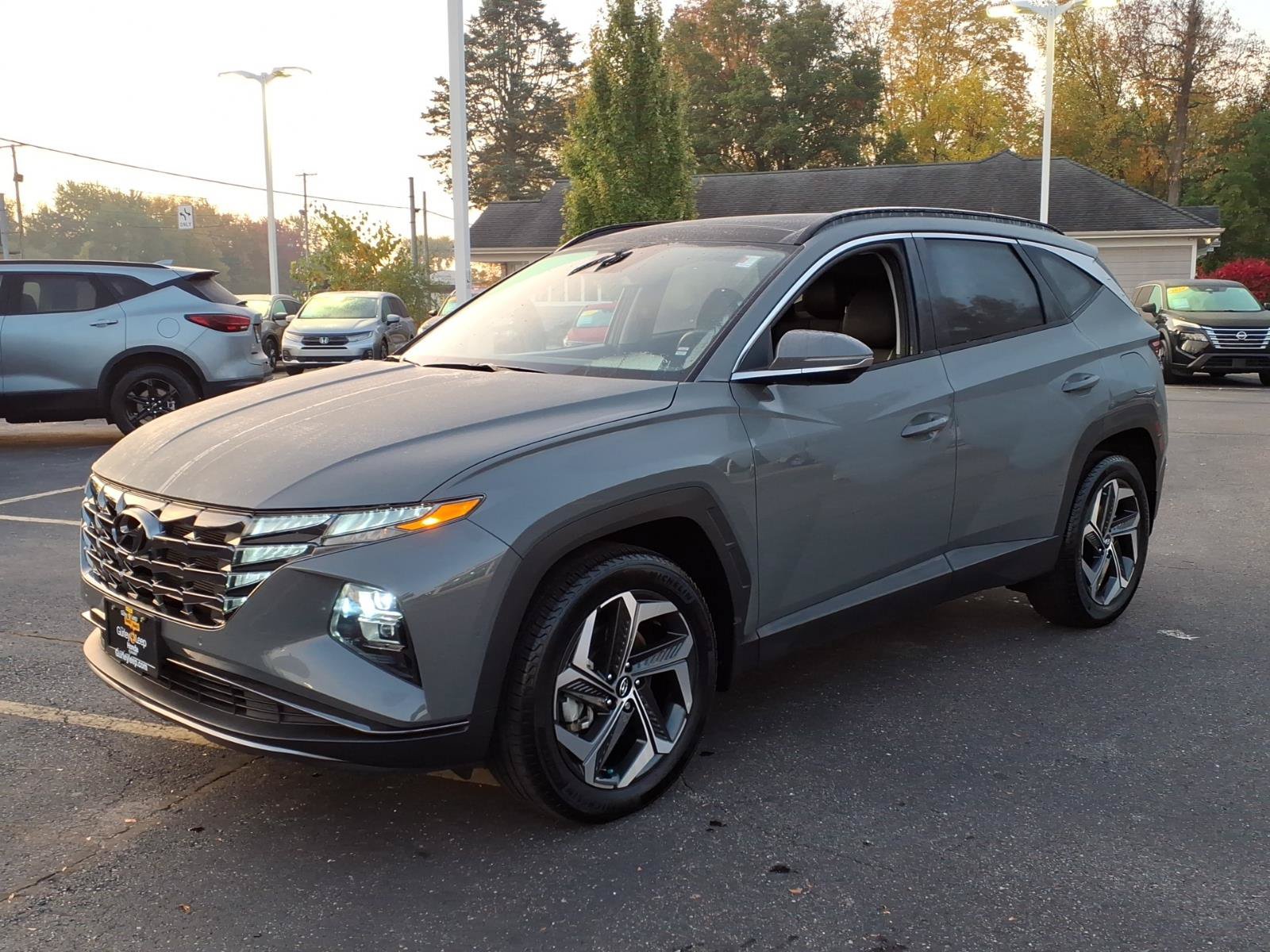 Used 2024 Hyundai Tucson Limited AWD/4WD image 3