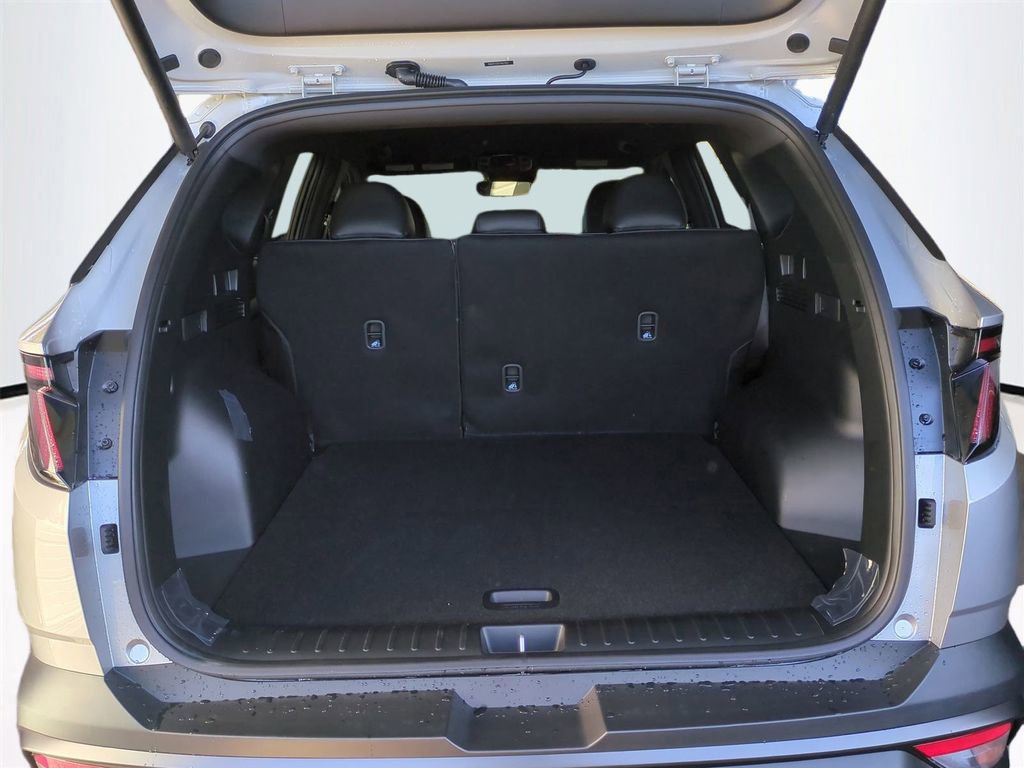 New 2026 Hyundai Tucson XRT image 14