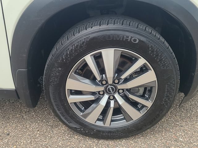 Used 2024 Nissan Pathfinder SL AWD/4WD image 30