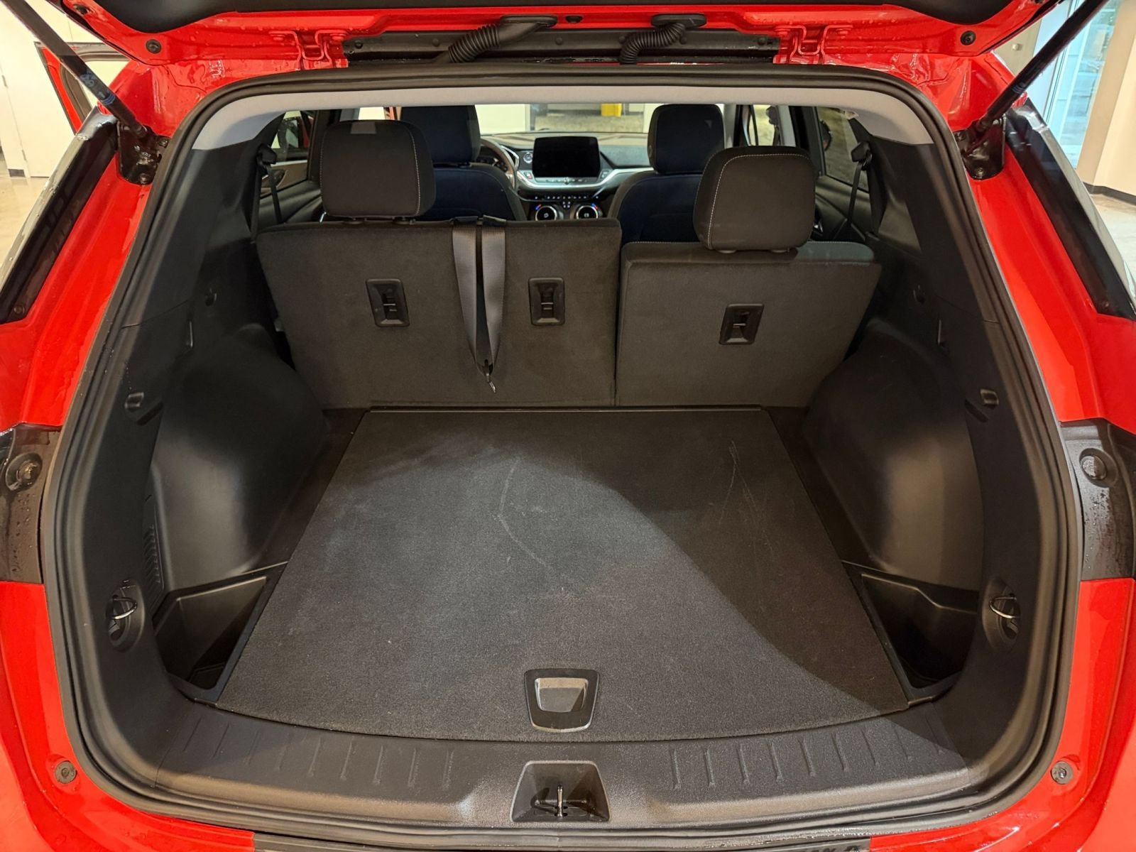 Used 2026 Chevrolet Blazer LT FWD image 31