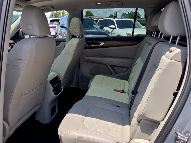 New 2026 Volkswagen Atlas SE FWD image 6