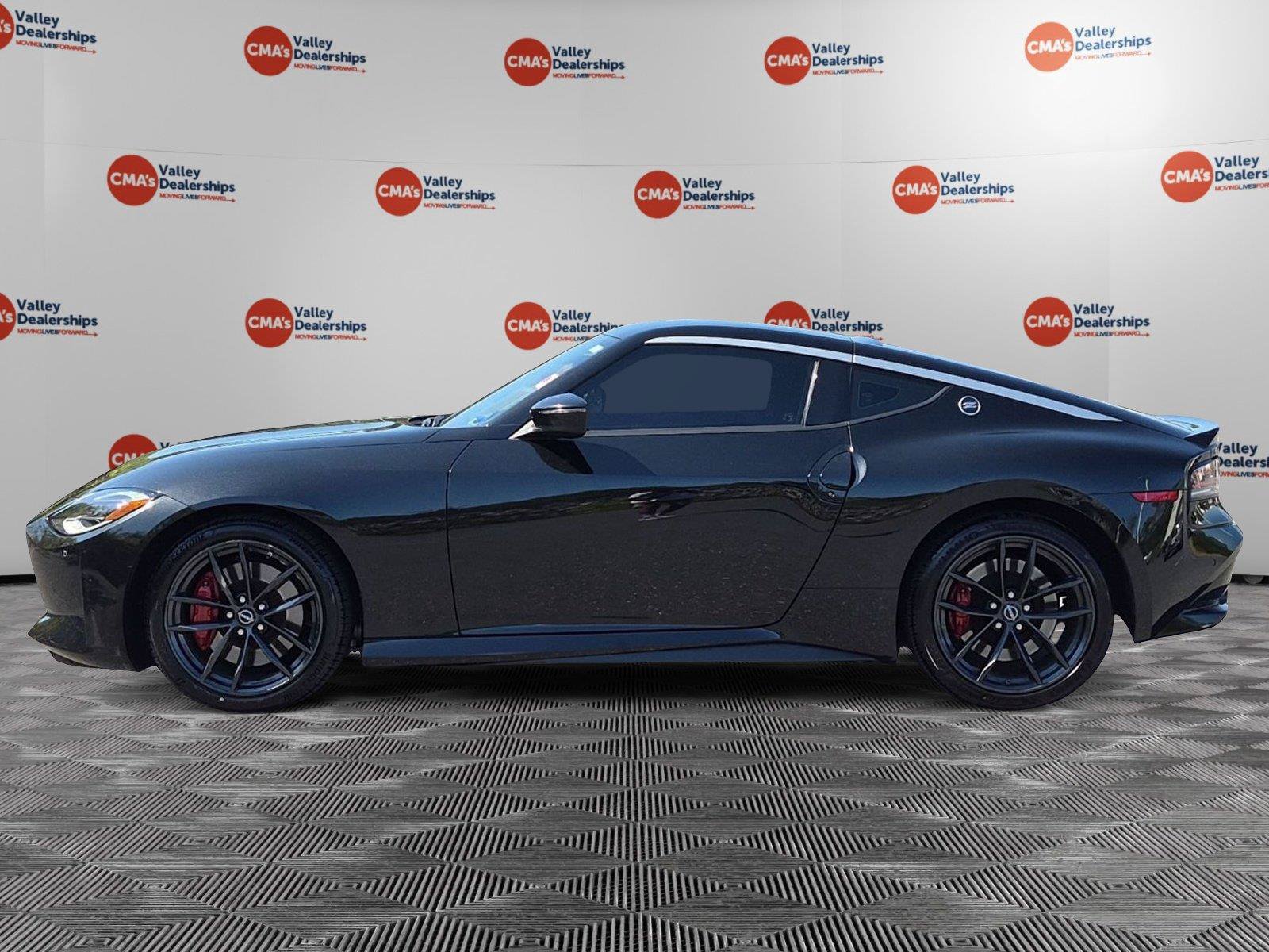 Used 2024 Nissan Z Performance w/ Floor Mat Package RWD image 2