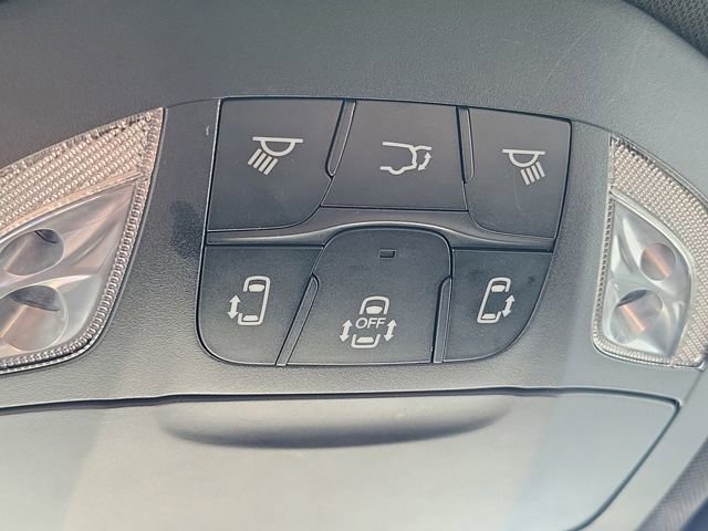 Used 2025 Chrysler Pacifica Select FWD image 17